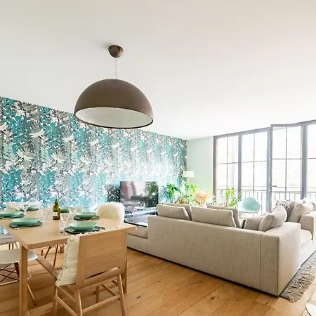 Le Boston - Hypercentre - 150 M 2- 7 Guest Apartment Dijon